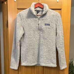 Patagonia Light Gray Fleece Jacket - Small